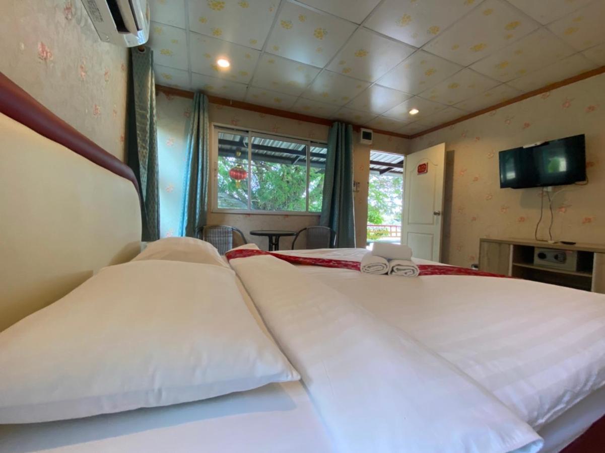 Golden Dragon Kanchanaburi Exterior photo