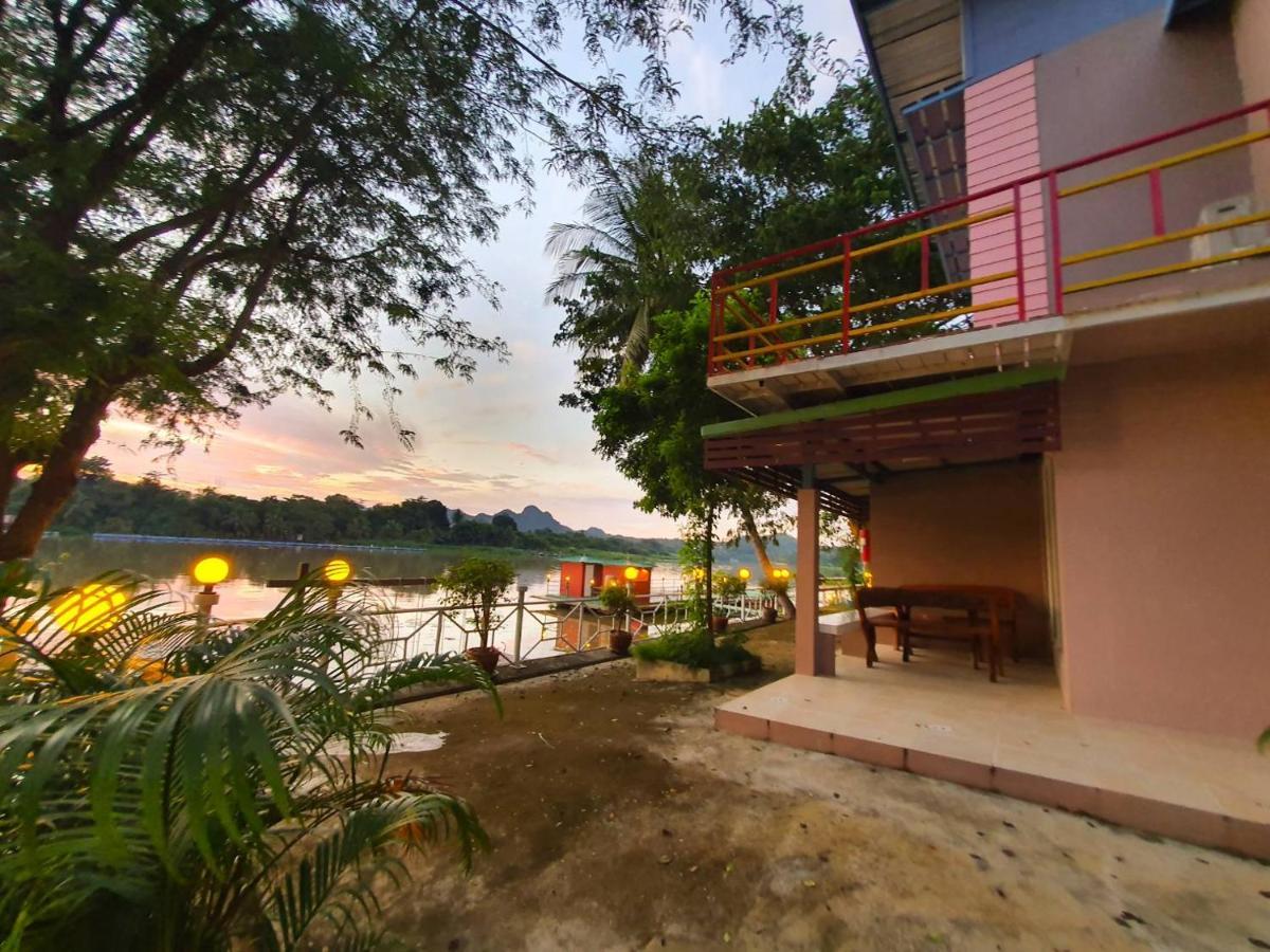 Golden Dragon Kanchanaburi Exterior photo