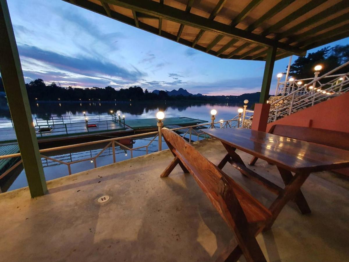 Golden Dragon Kanchanaburi Exterior photo