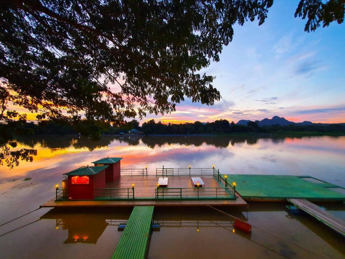 Golden Dragon Kanchanaburi Exterior photo