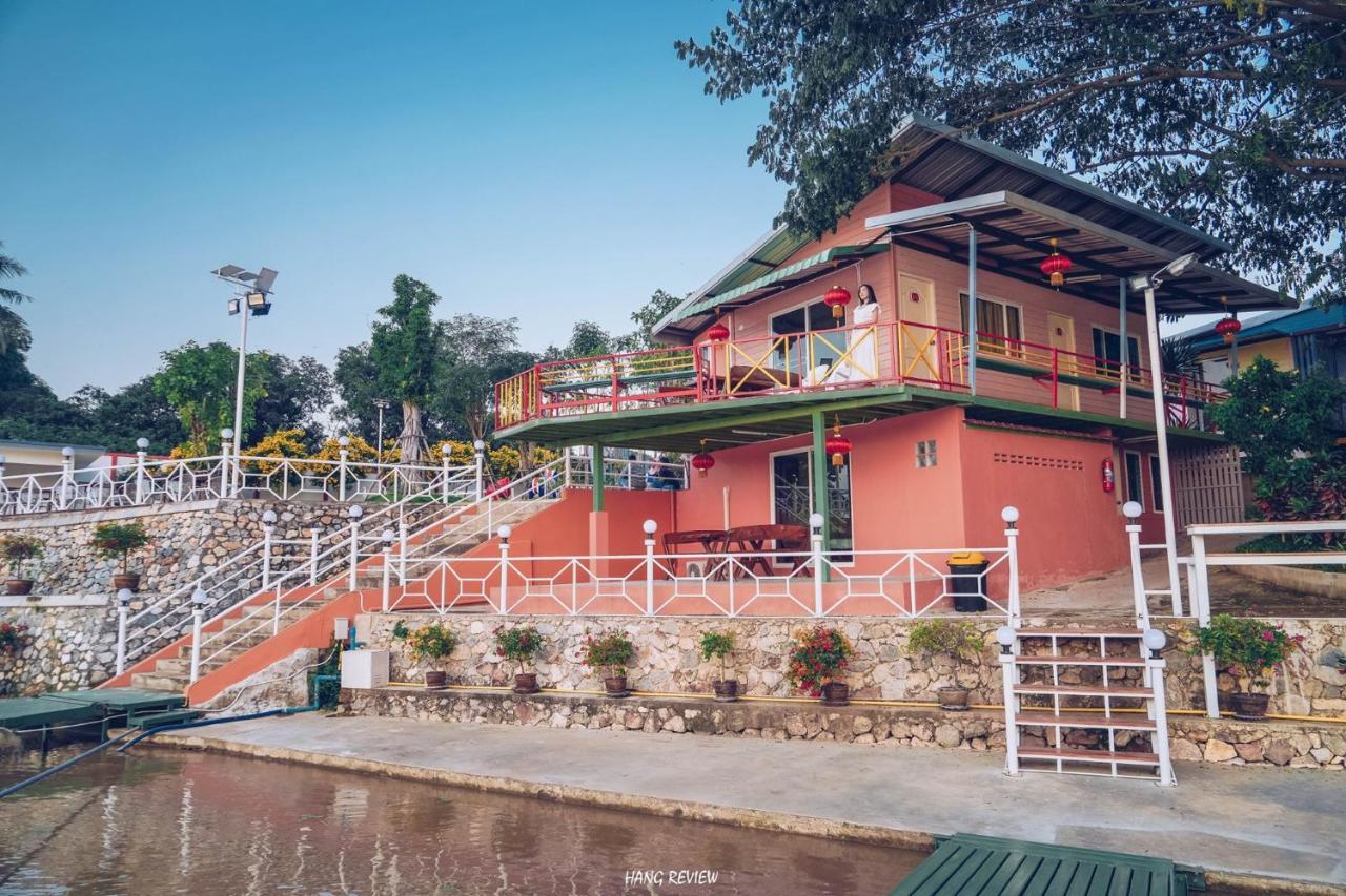 Golden Dragon Kanchanaburi Exterior photo