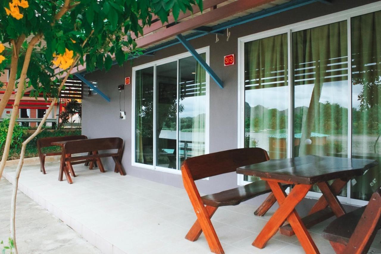 Golden Dragon Kanchanaburi Exterior photo